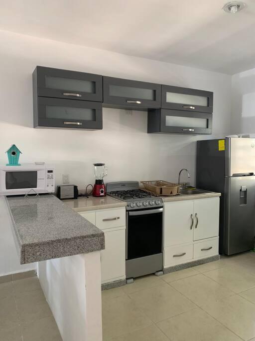 La Casa Del Arbol -4Bed 3 Bath Villa Пуерто Морелос Екстериор снимка